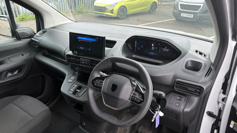 Peugeot Partner Standard Diesel 1.5 BlueHDi 130 Professional Van EAT8